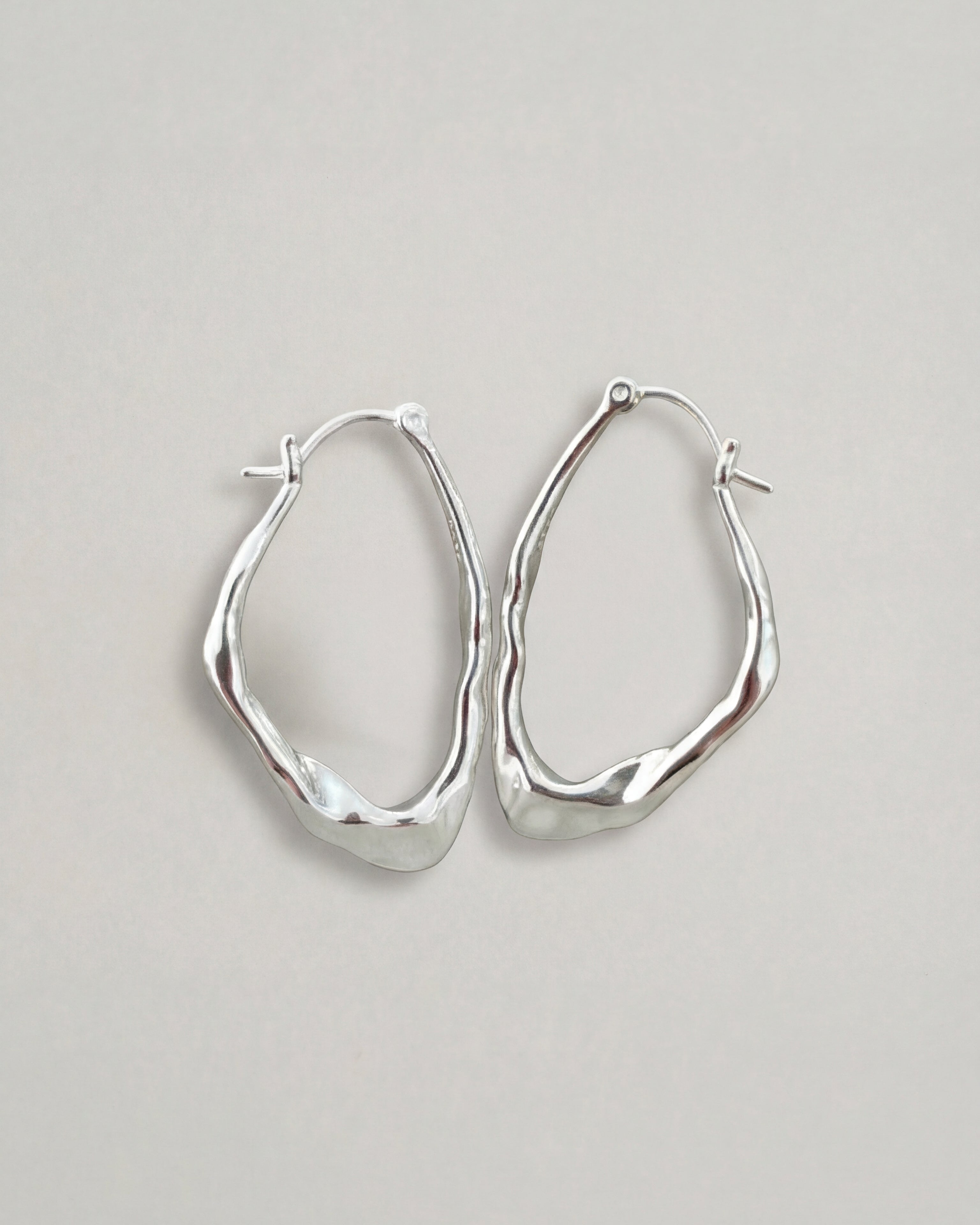 Dalia Hoops