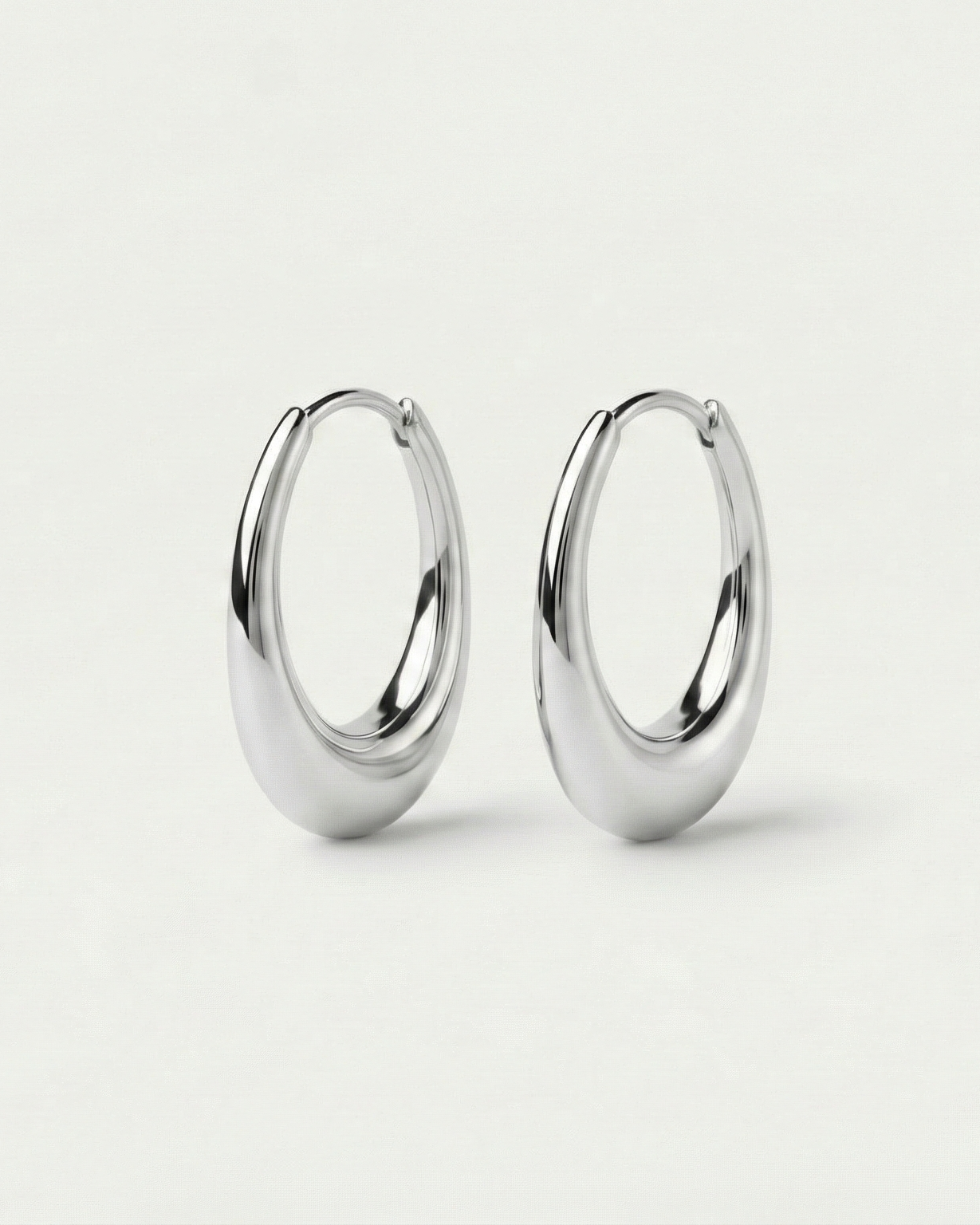 Nora Hoops