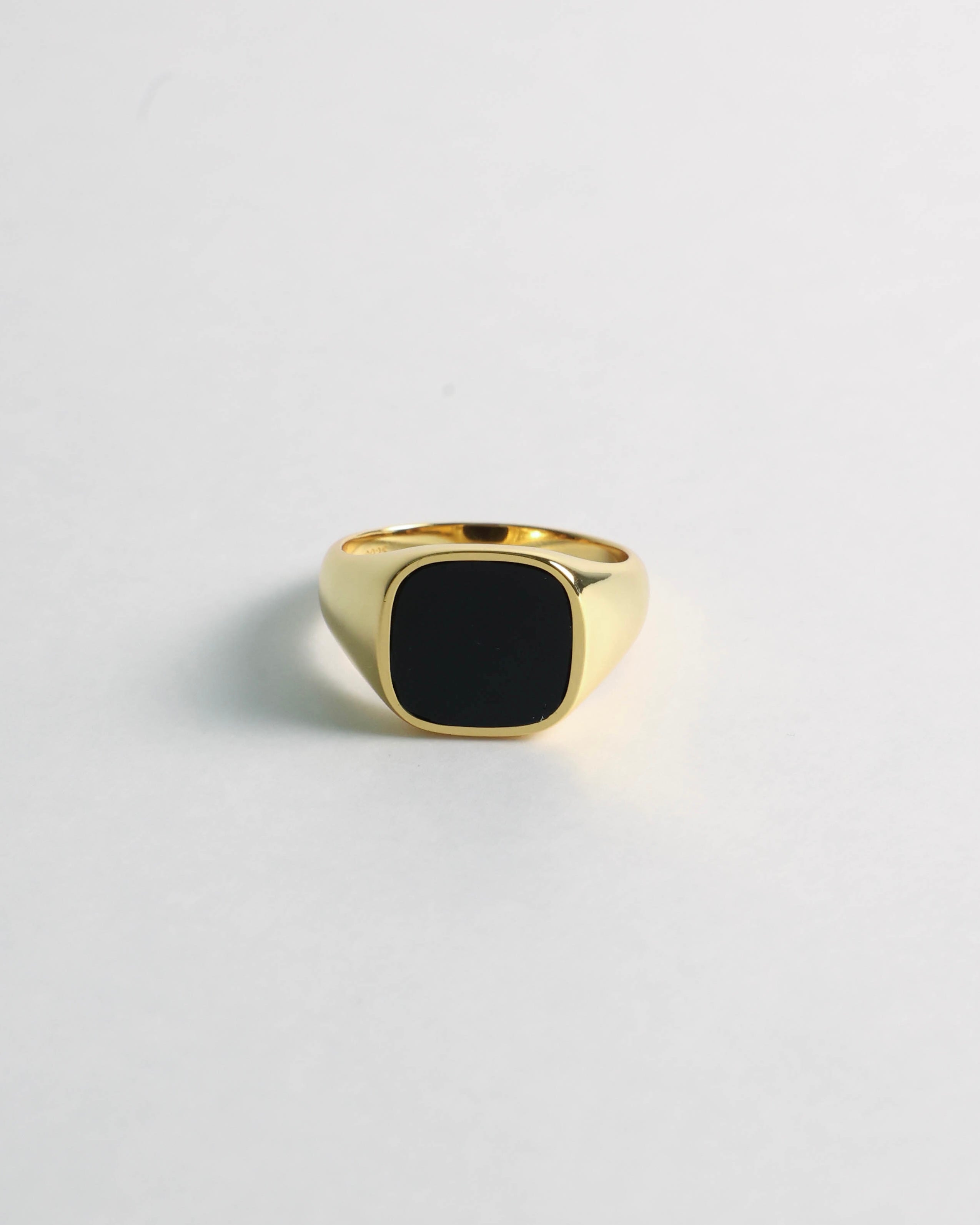 Signet Ring Onyx Gold