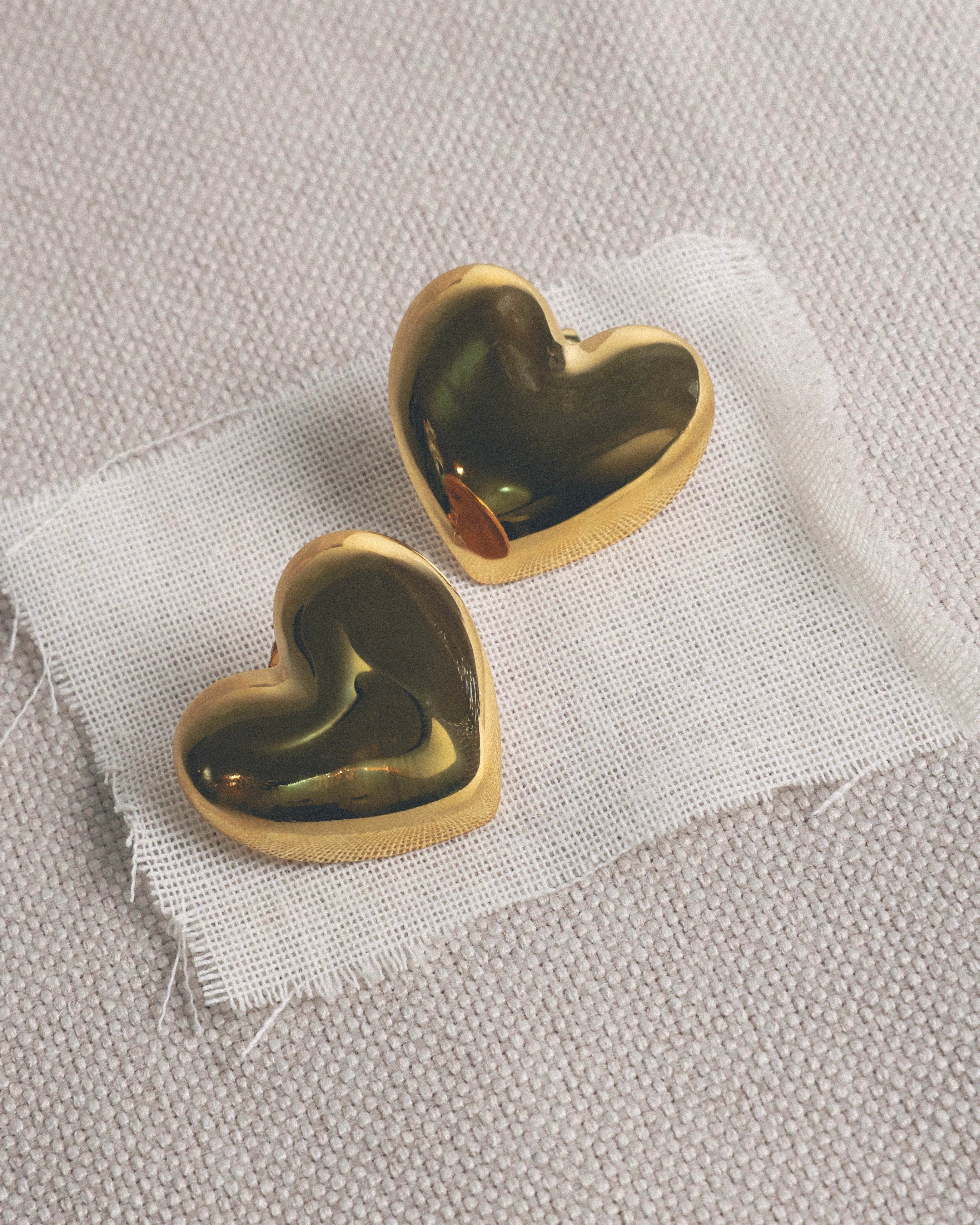 Love Earrings Gold