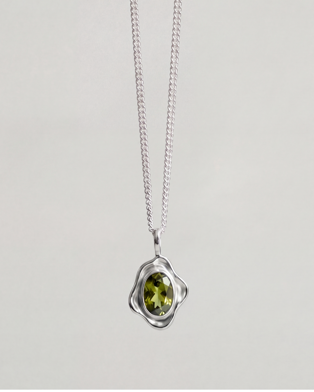 Ava necklace